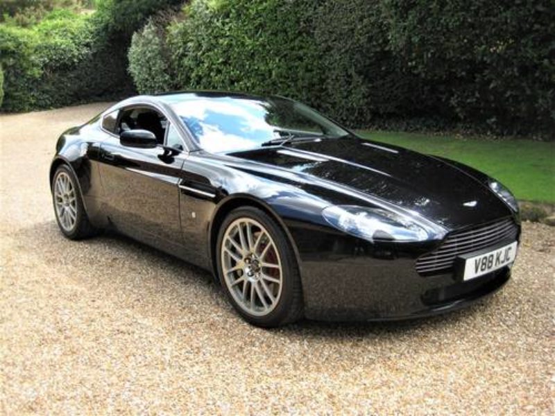 Aston Vantage V8